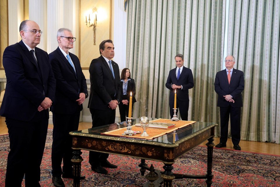 Στιγλιότυπο από την ορκωμοσία των νέων υπουργών