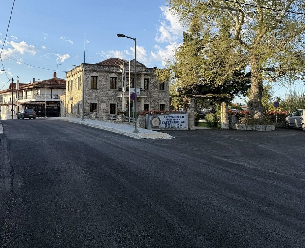 Νέα άσφαλτος στην Κασσάνδρεια