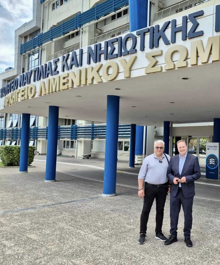 Ο Στέλιος Βαλιάνος στο Υπουργείο Ναυτιλίας Ο Στέλιος Βαλιάνος στο Υπουργείο Ναυτιλίας