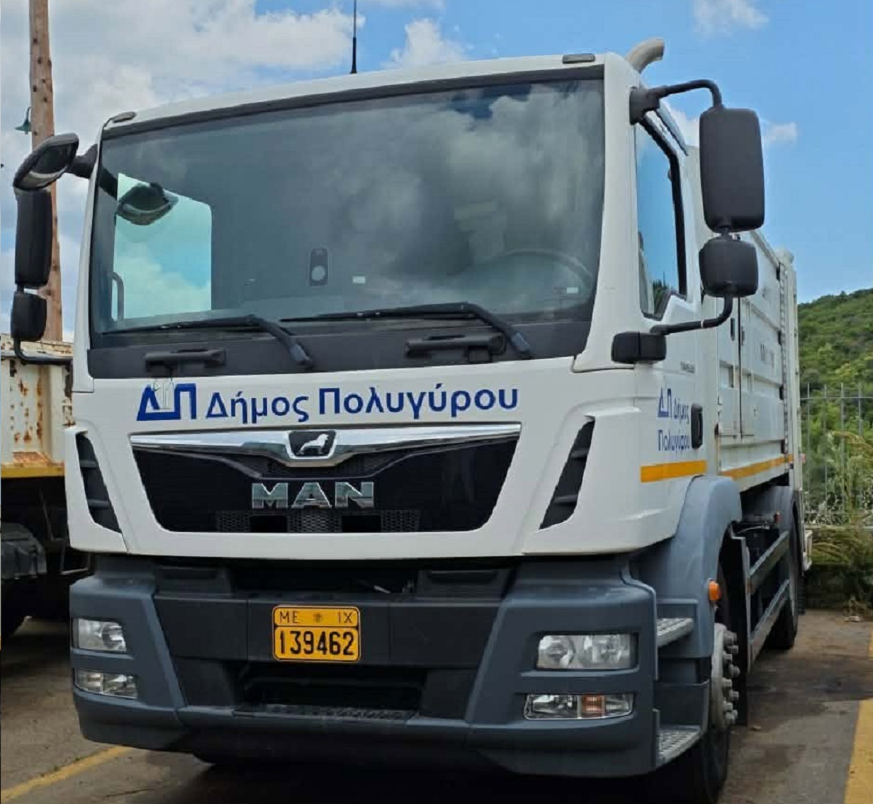 Απορριμματοφόρο Δήμου Πολυγύρου Απορριμματοφόρο Δήμου Πολυγύρου