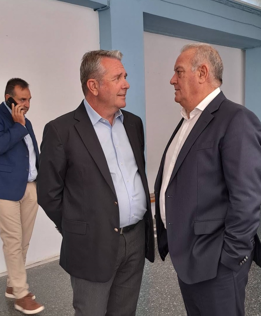 Εμμανουήλ και Γιώργος στον αγιασμό της ΣΑΕΚ